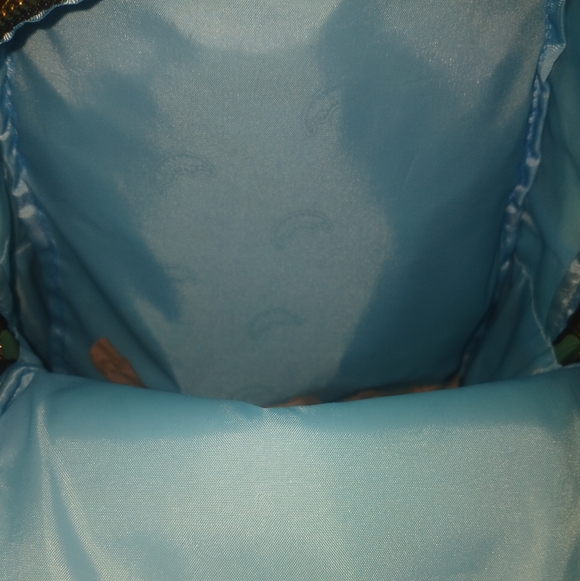 NWTLimited edition Streetsporty style Rounded silhouette Square and floral Shark - Picture 7 of 14